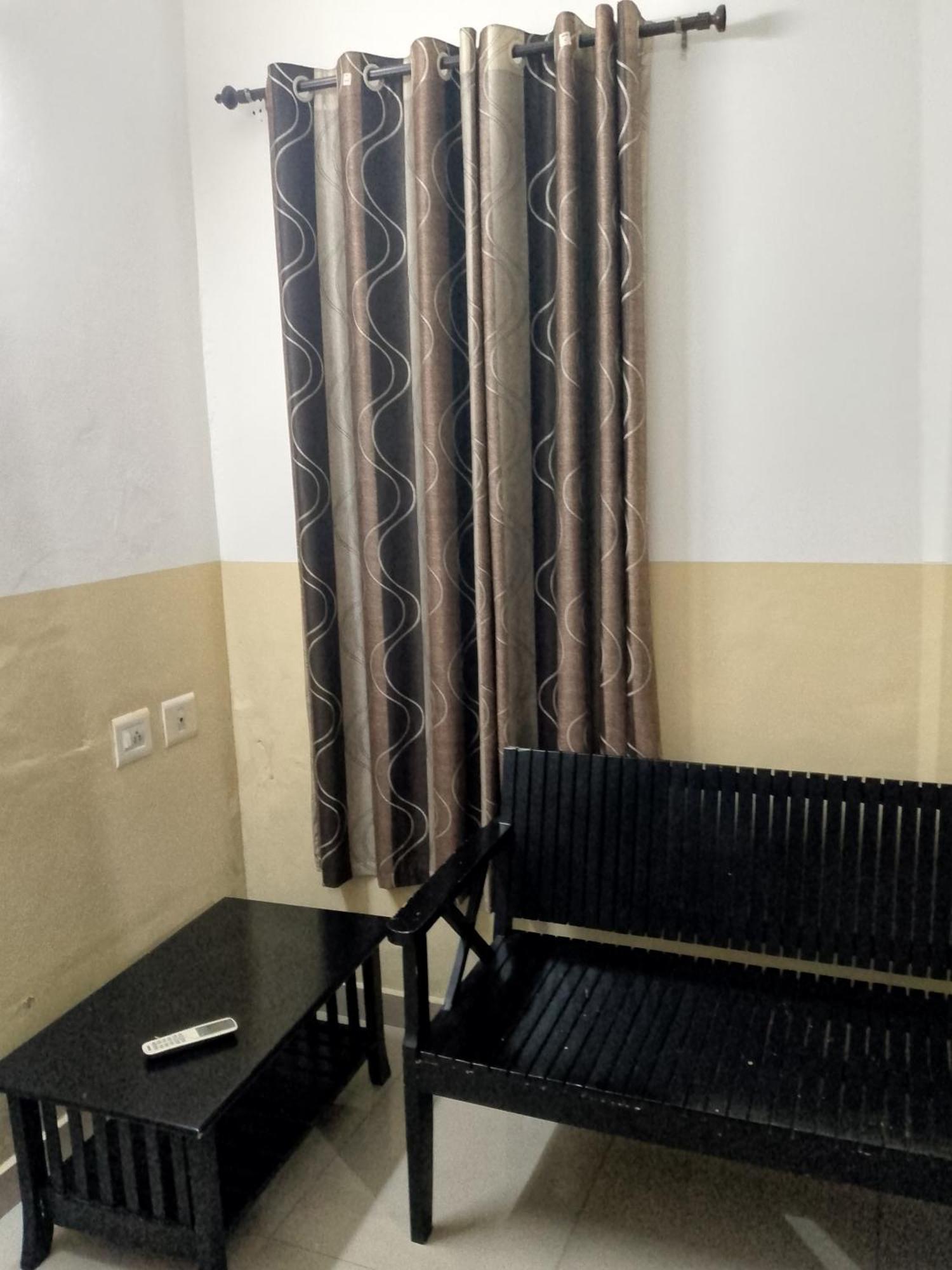 Hotel Lotus Grand Residency Angādipuram Pokoj fotografie